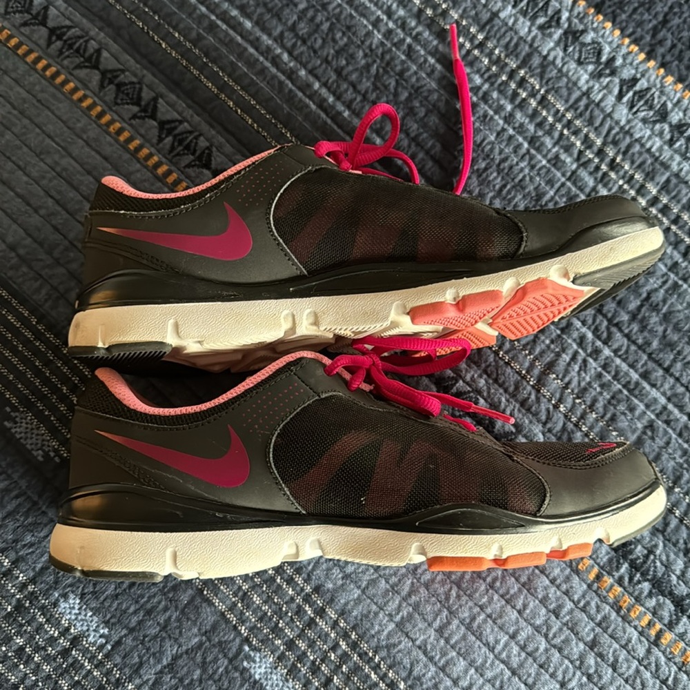 Nike Flex Trainers. Size 8.5 Good Preloved Condition - Picture 10 of 10